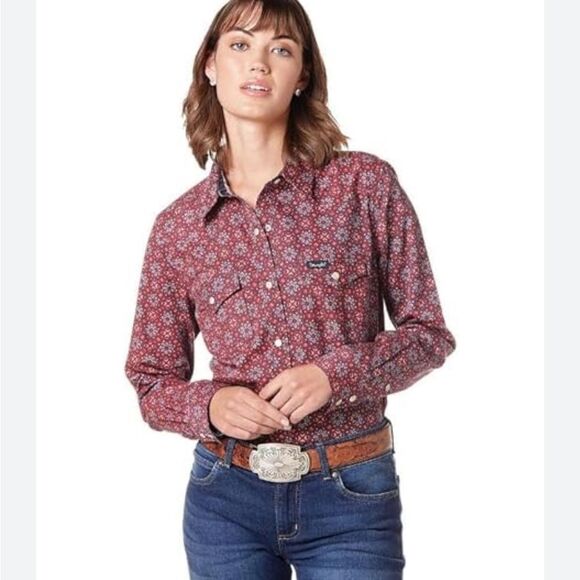 Wrangler Red and White Casual Button Down Shirt - Picture 1 of 9